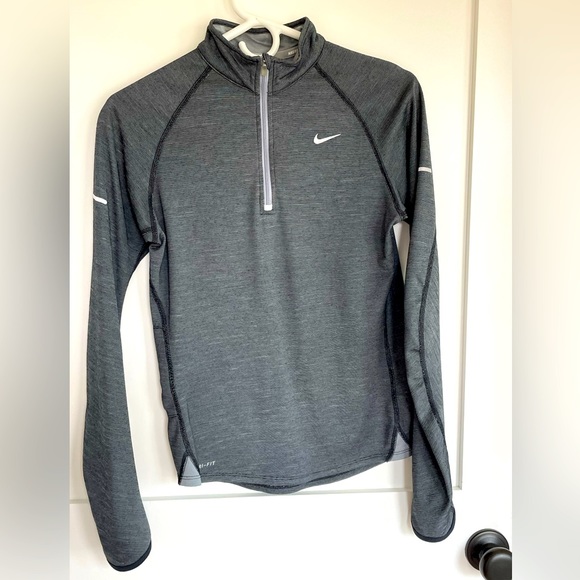 Woman’s Nike Dry Fit Running Long Sleeve, Half Zip Shirt Size Small - Picture 1 of 5